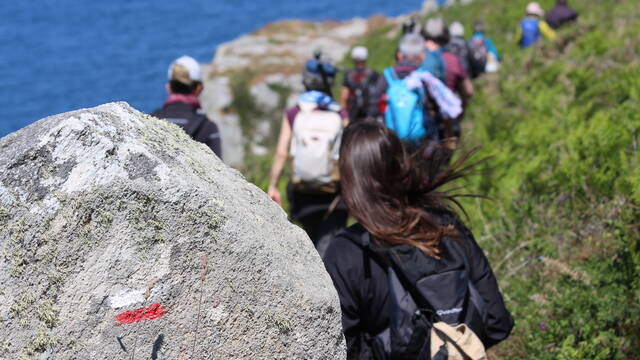 Marche sur le GR®34 en Cap-Sizun© Dimitri Poixe